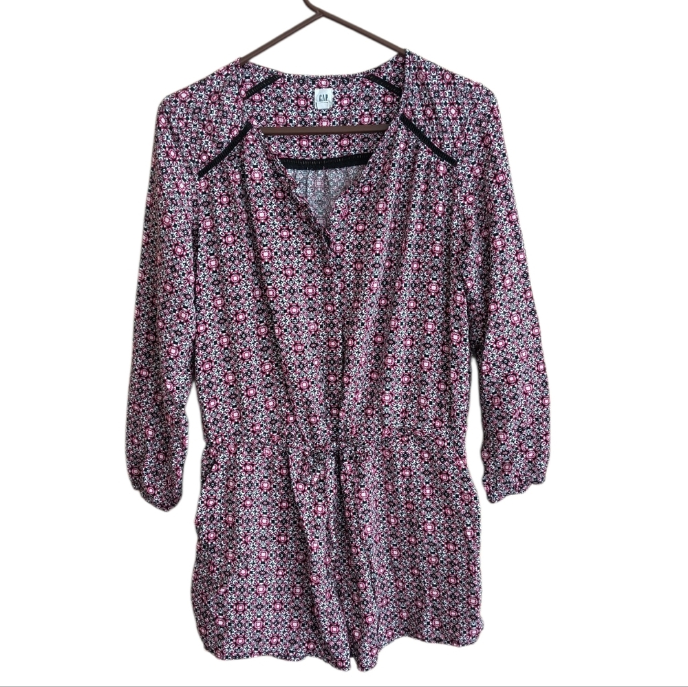 GAP Women's Chase Long Sleeve Romper In A Geometric Print Size L